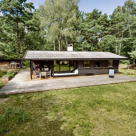 60s Log House With Woodland Vibe Frederiksværk