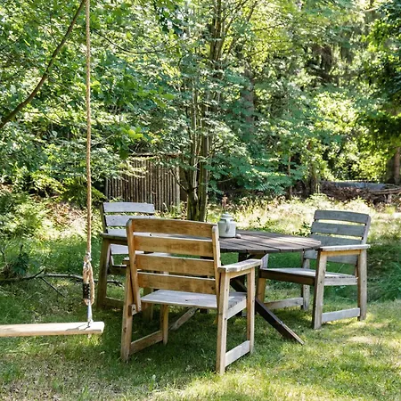 60s Log House With Woodland Vibe *